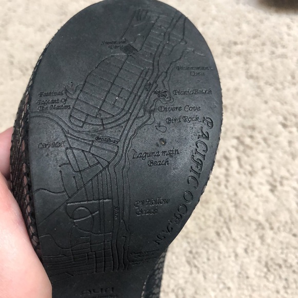 Auri snake skin print platform pump. - Picture 5 of 7